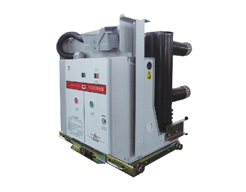 Vacuum circuit breaker installed inside a metal-enclosed medium voltage switchgear bay